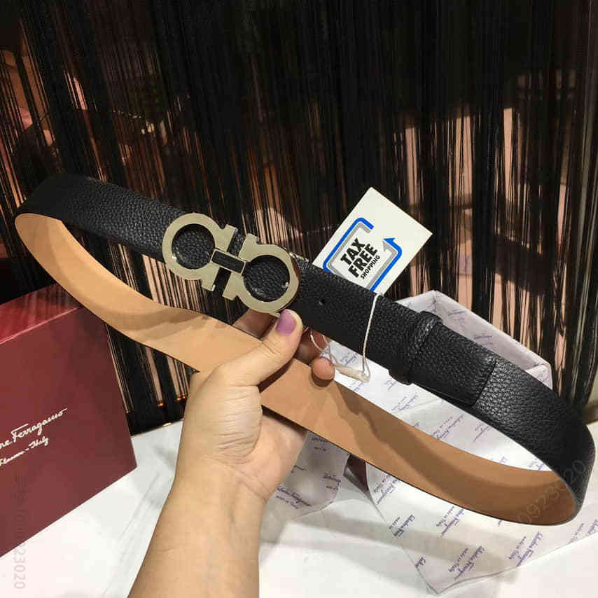 〖Ferragamo菲拉格慕〗宽3.5CM可调节牛皮皮带