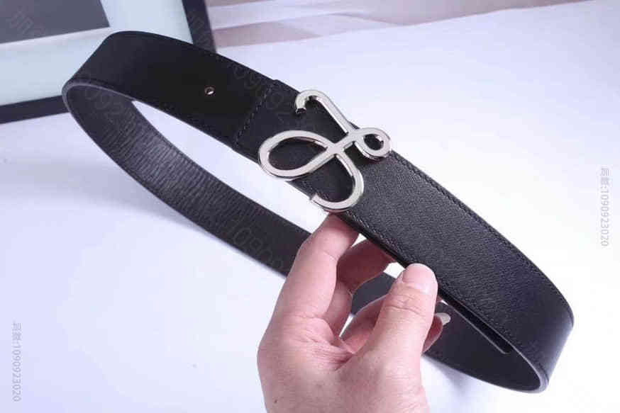 Enrique Loewe Roesssberg罗意威 进口牛皮 精钢挂扣 ...