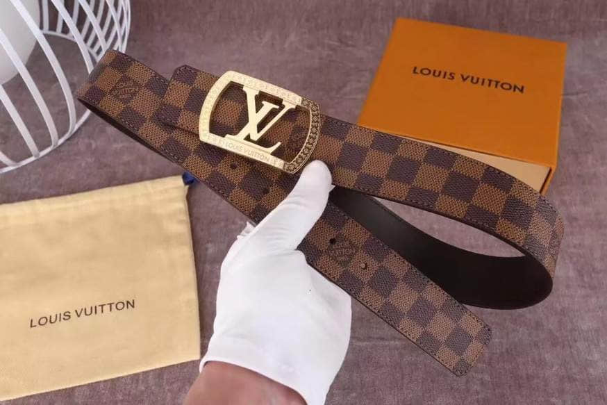 Louis Vuitton路易威登 精钢字母方形镂空五金腰带