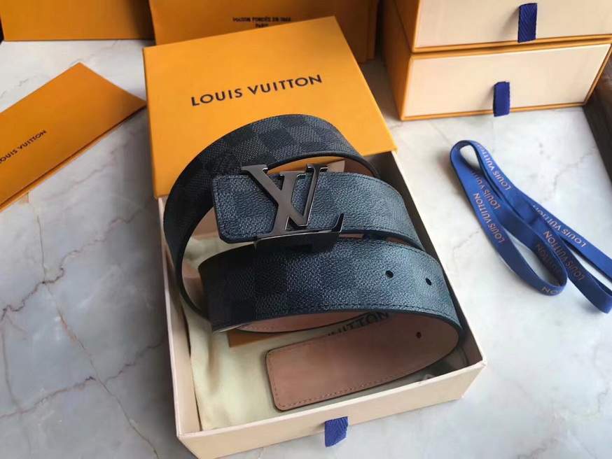 高仿LV男士腰带 LV腰带 Louis Vuitton路易威登 2023最新款男士正装腰带 M27678 