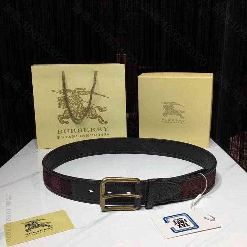 BURBERRY巴宝莉采用光滑皮革材质双面两用皮革腰带