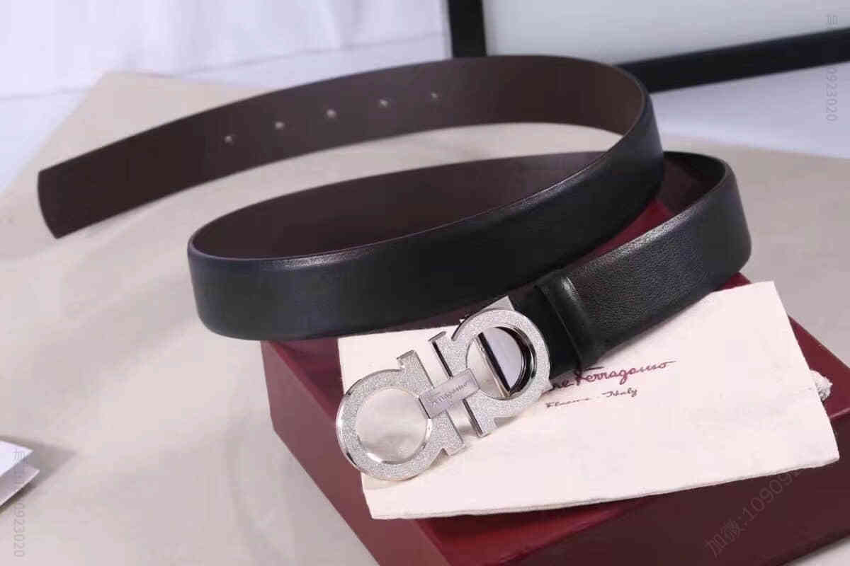 SalvatoreFerragamo菲拉格慕精钢滚砂五金男士腰带
