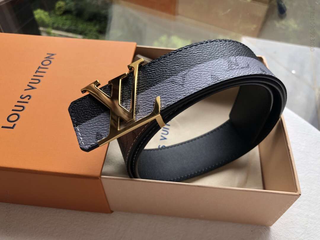 Louis Vuitton路易威登限量款LV Initiales黑银拼色腰带40MM