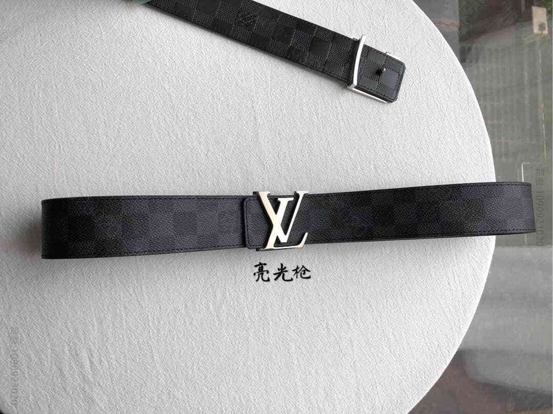 Louis Vuitton路易威登 2023男款双面用腰带40MM