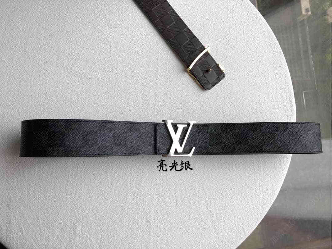 Louis Vuitton路易威登 2023男款双面用腰带40MM