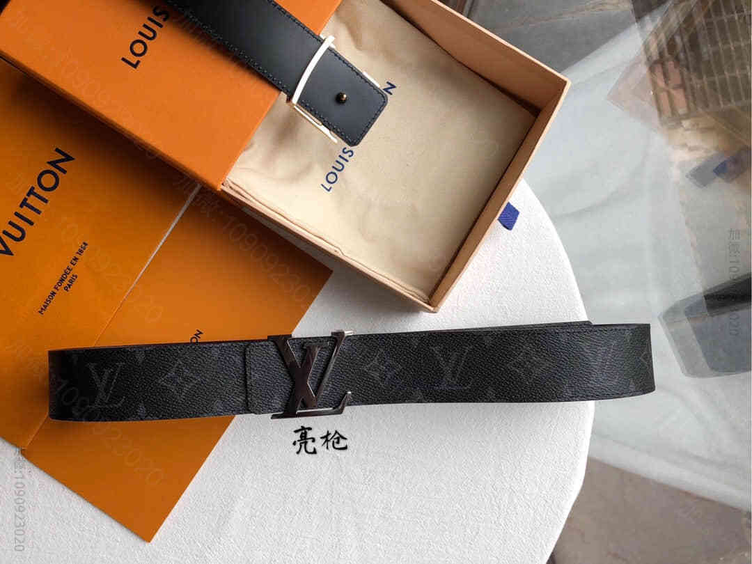 Louis Vuitton 路易威登男士腰带INITIALES双面腰带40毫...