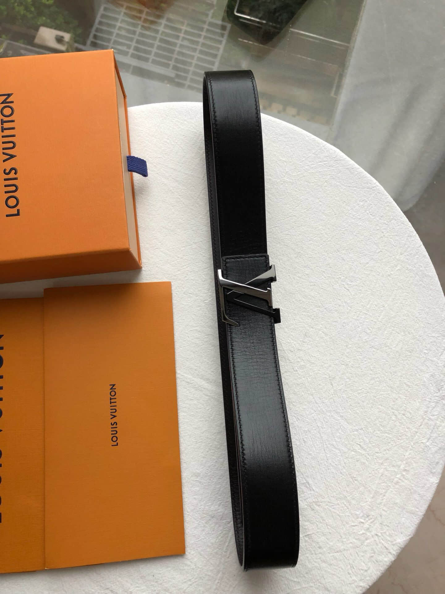 Louis Vuitton路易威登 专柜精致字母间色金属扣搭配手搓纹腰带4.0CM