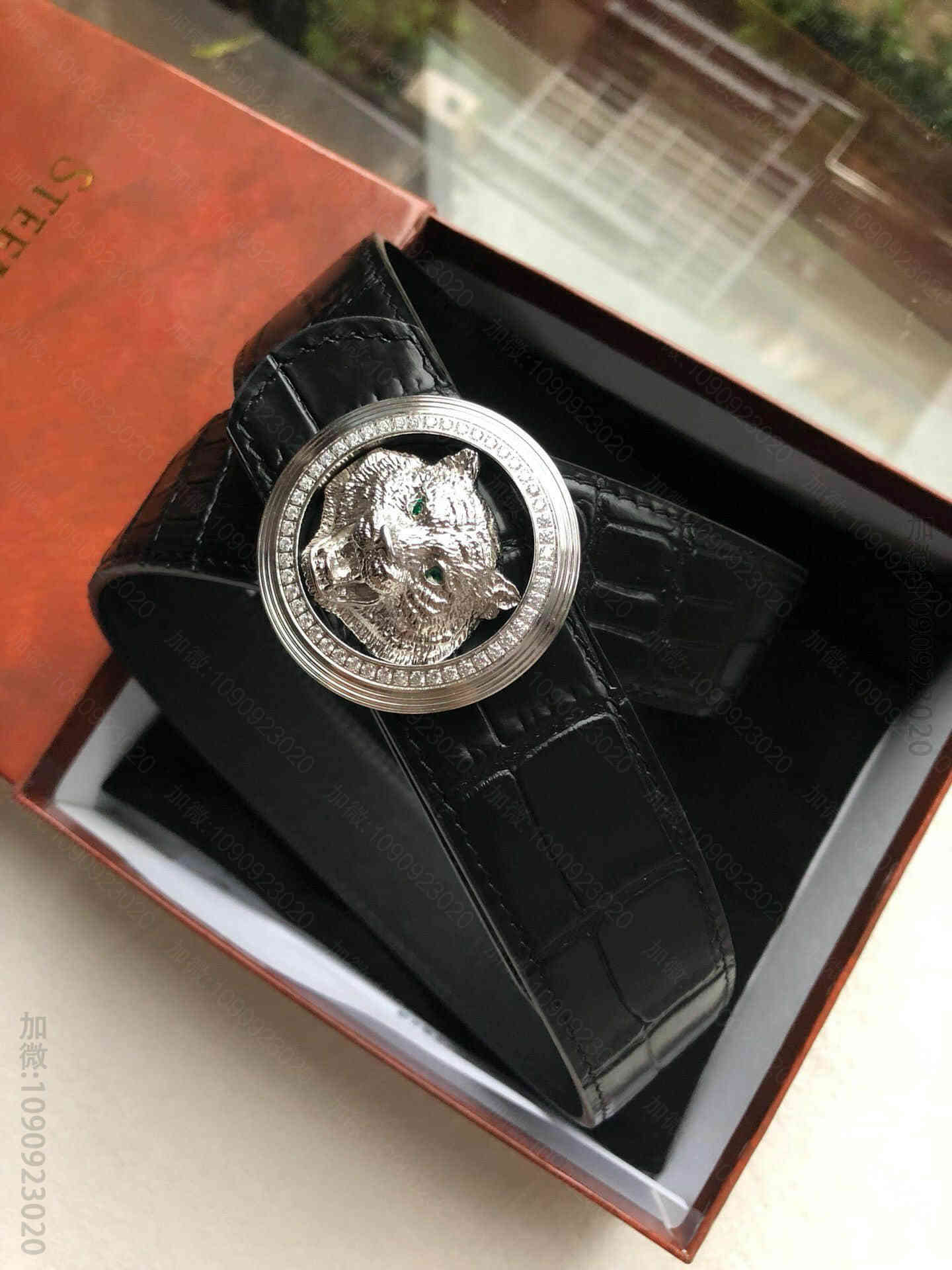 STEFANORICCI史蒂芬精钢动物图案虎头镶嵌钻金属挂扣，腰带牛皮鳄鱼纹...