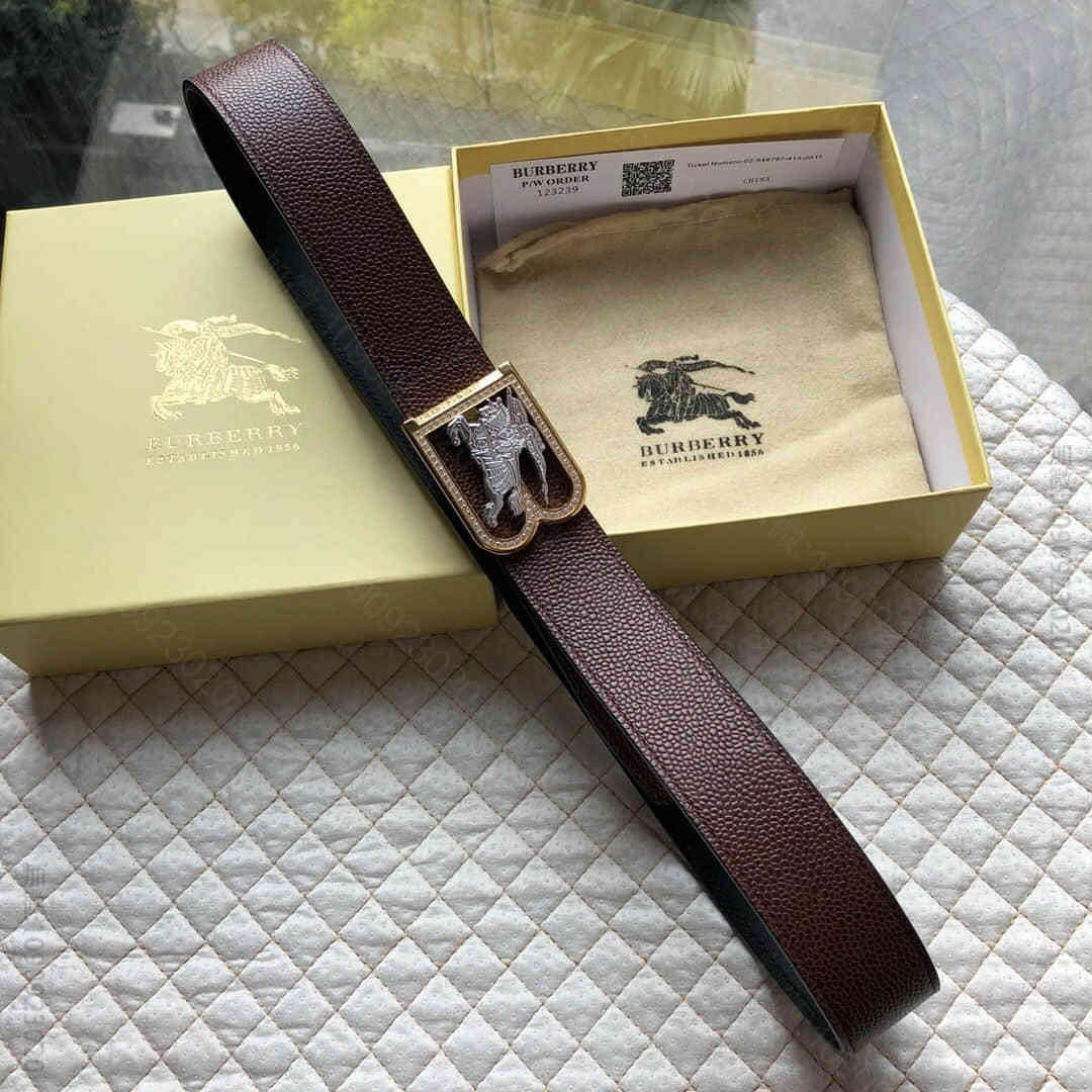 BURBERRY 博柏利头层牛皮珍珠纹理宽度3.5CM腰带