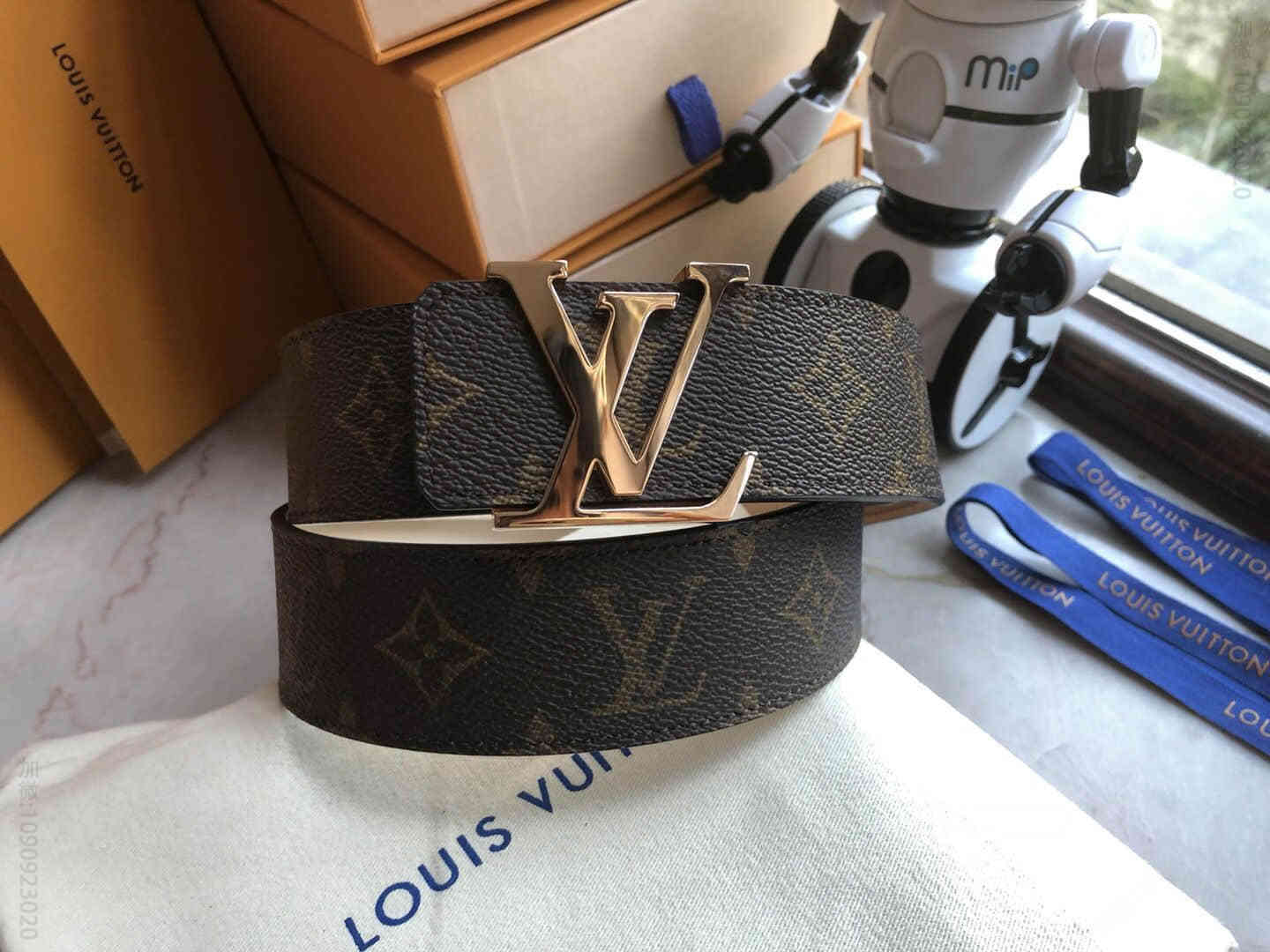 Louis Vuitton路易威登 精钢原版扣经典棋盘格/老花男士3.8CM腰带