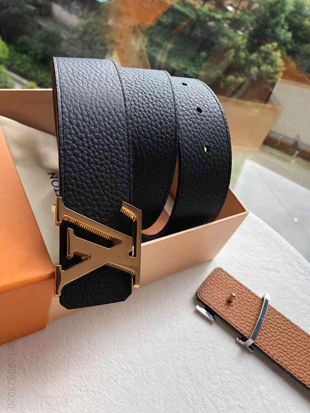 LV Tilt 新款字母条纹斜边金属挂扣双面腰带40MM