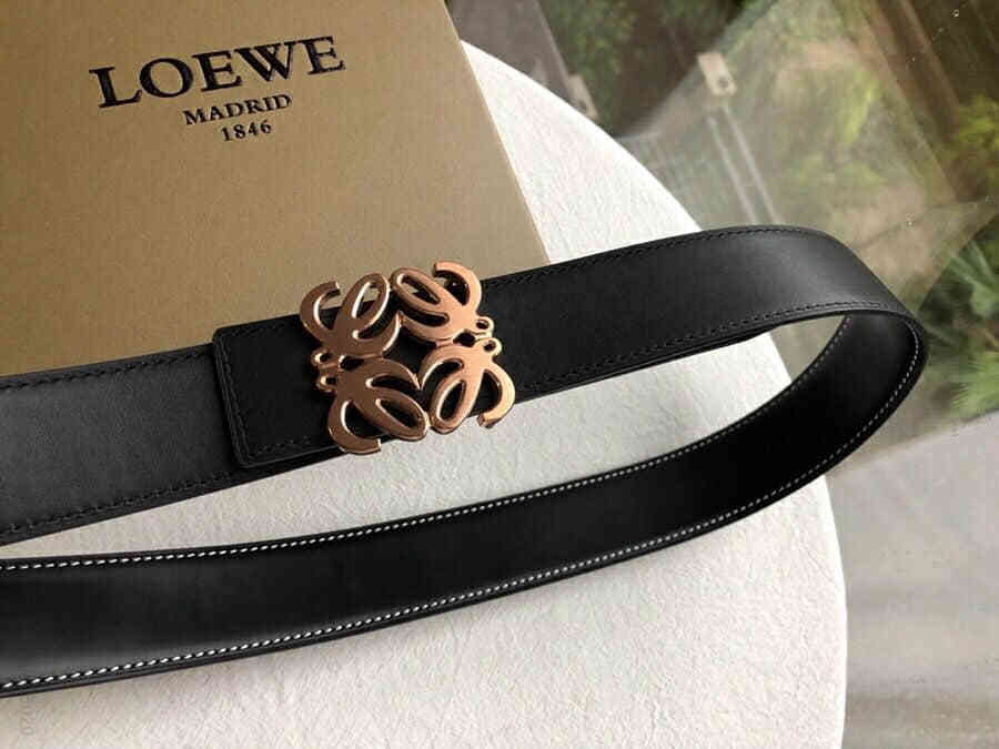 LOEWE罗意威 精钢材质标志金属扣，搭配进口牛皮可双面外用腰带3.8CM