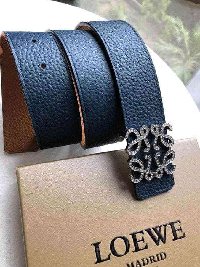 LOEWE罗意威 精钢镶嵌钻金属扣搭配双面荔枝牛皮双面可调式腰带3.8CM