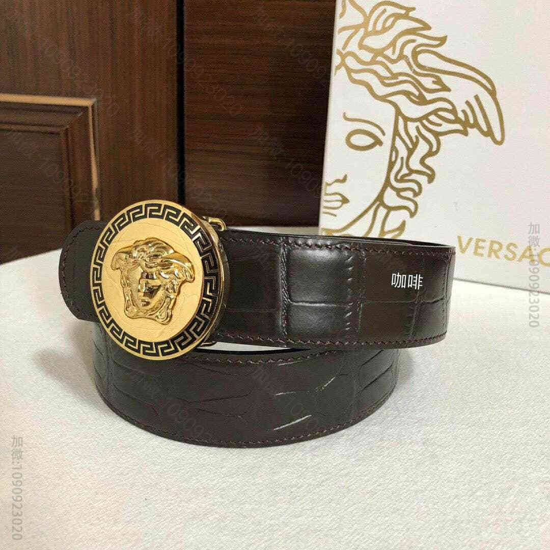 VERSACE范思哲男士头层牛皮压印鳄鱼纹理，搭配精钢美杜莎头像金属挂扣腰带...