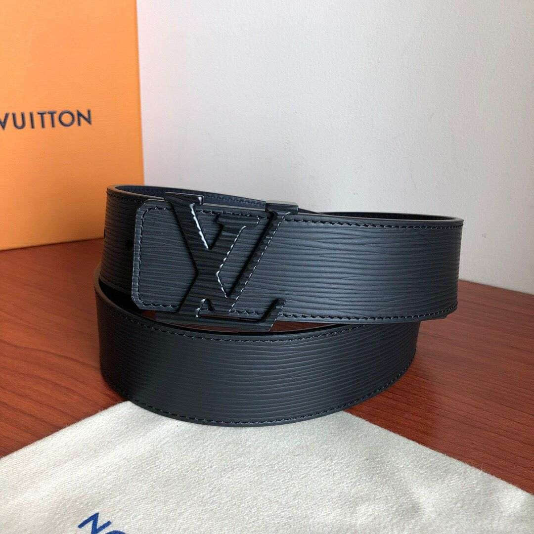 Louis Vuitton路易威登 LV Initiales. 40mm黑色水波纹腰带