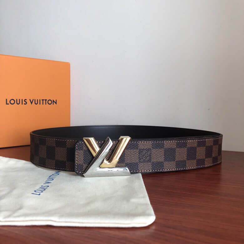 Louis Vuitton路易威登 专柜款金属扣头层皮底棋盘格/老花男士3....
