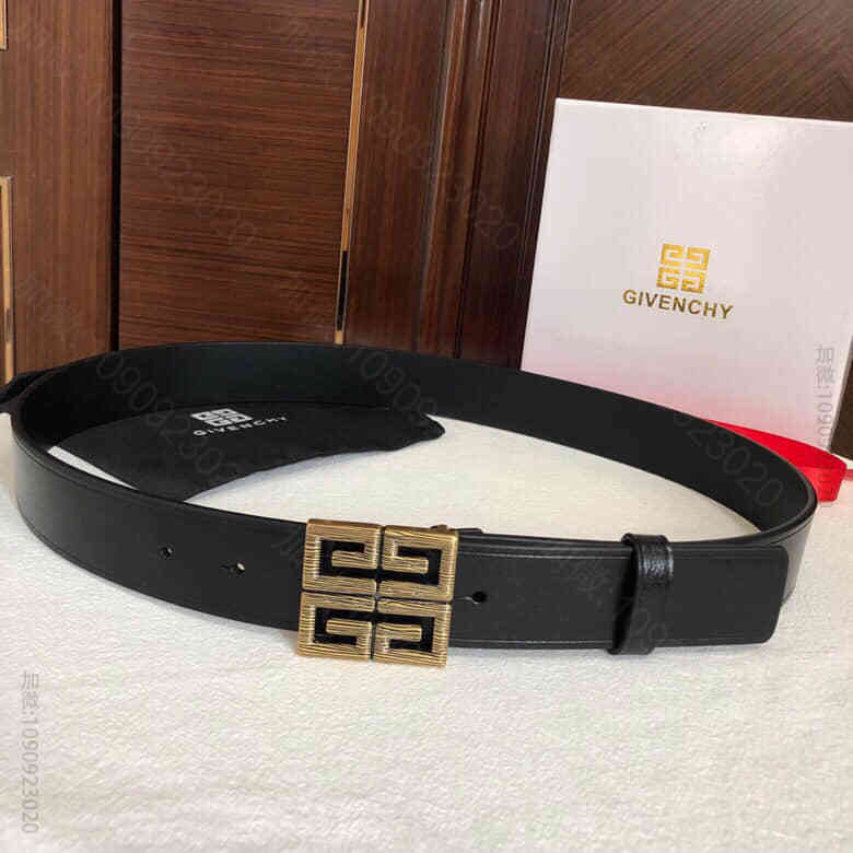 GIVENCHY纪梵希标志牌扣环腰带标志性的4个G字母3.5腰带