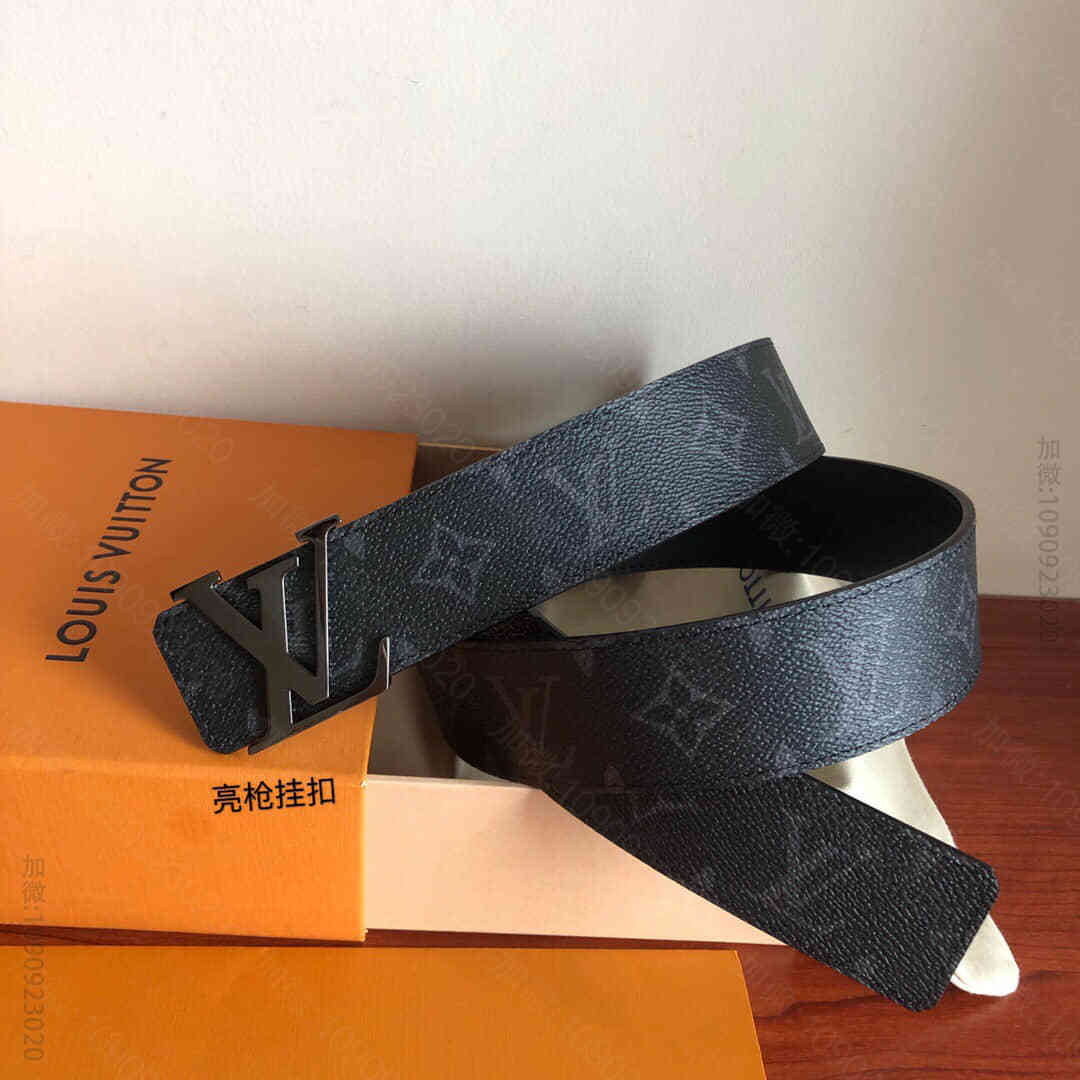 LV/路易威登 Monogram双面版本 搭配银色/金色/枪色润饰的带扣Lv Initiales 40mm腰带 高仿LV腰带 M59602 