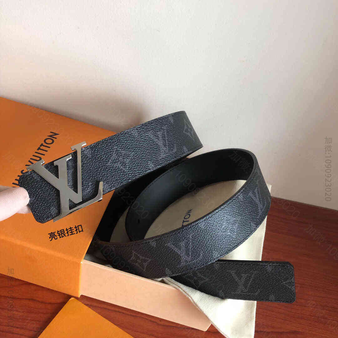 LV/路易威登 Monogram双面版本，搭配银色/金色/枪色润饰的带扣Lv...