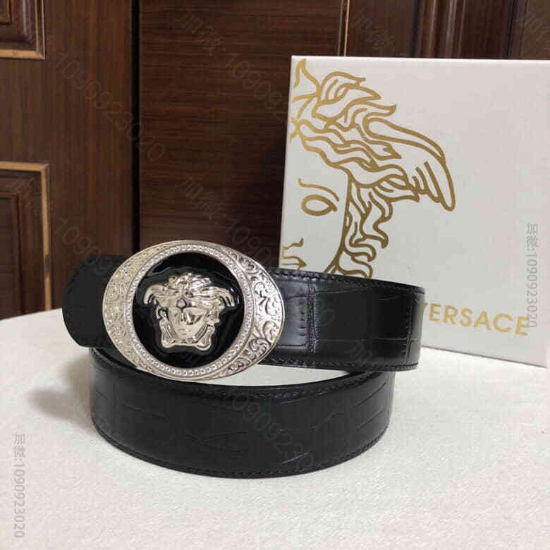 VERSACE范思哲男士头层牛皮压印鳄鱼纹理，搭配精钢美杜莎头像镶嵌钻金属挂...