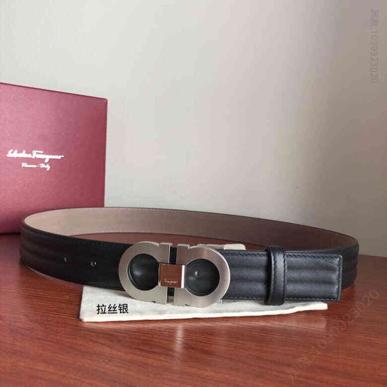 SalvatoreFerragamo菲拉格慕精品专柜版型金属双圈夹扣，进口双面头层牛皮波浪纹理腰带3.5cm