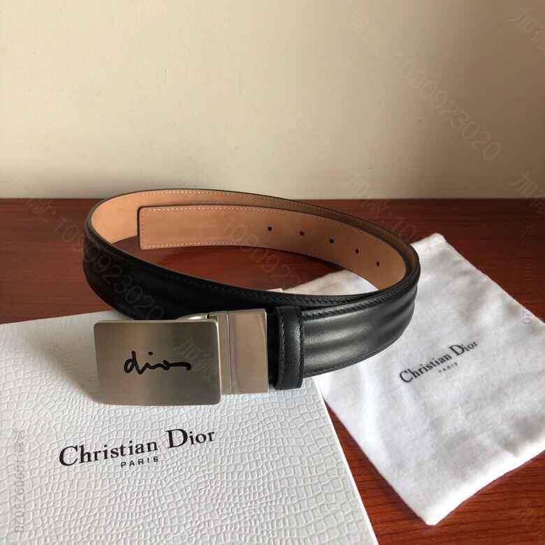 迪奥Dior(法国)精致旋转夹扣男款腰带宽度3.5cm