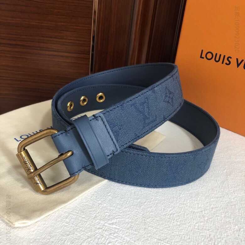 LV/路易威登 2023春夏时装秀首次问世的Signature腰带