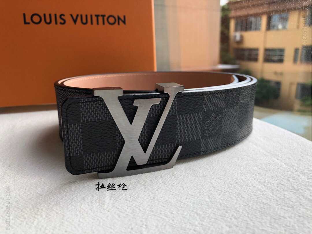 —LOUIS VUITTON经典啡棋盘格/黑棋盘格/老花40毫米腰带