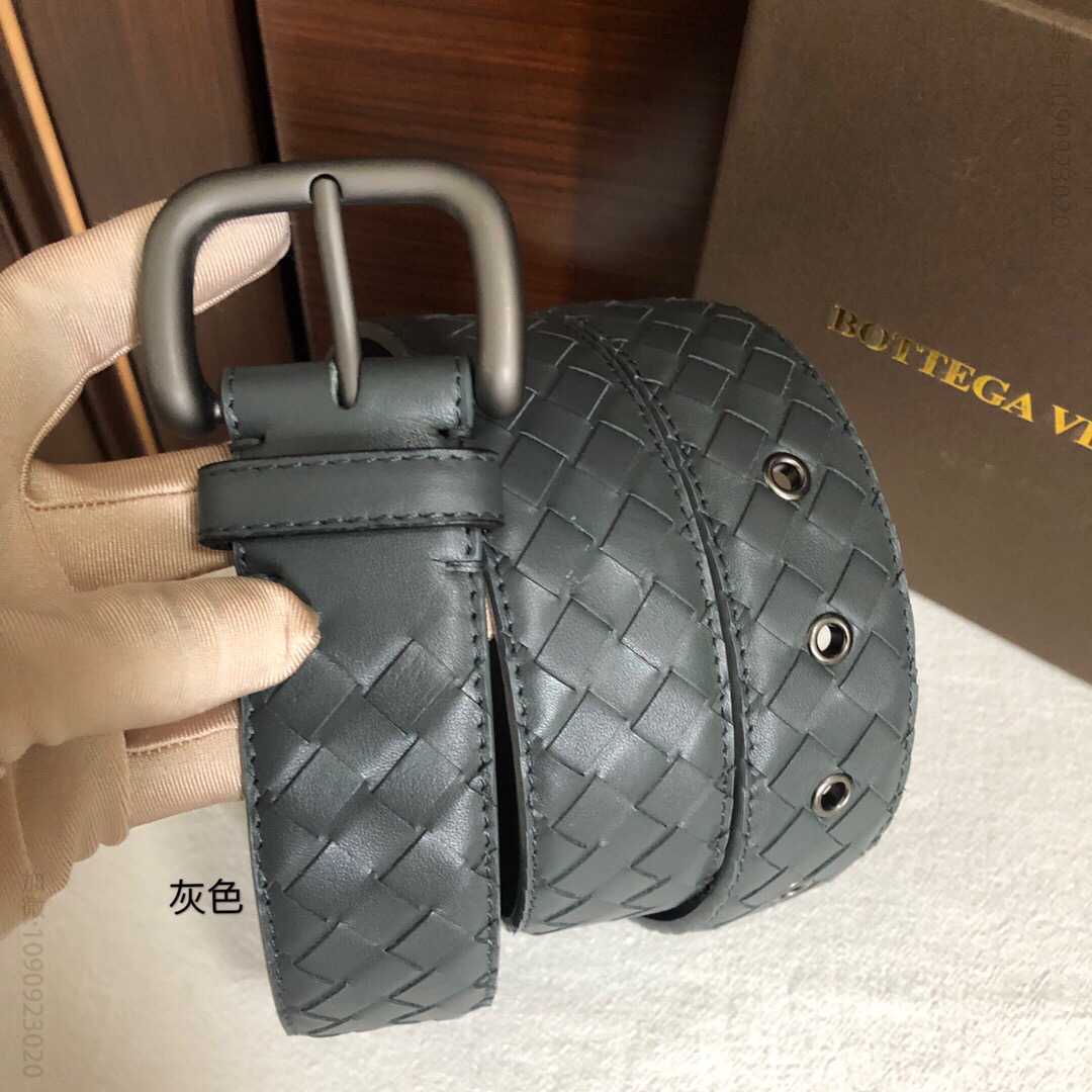 葆蝶家Bottega.Veneta搭配3.8cm经典色针扣腰带