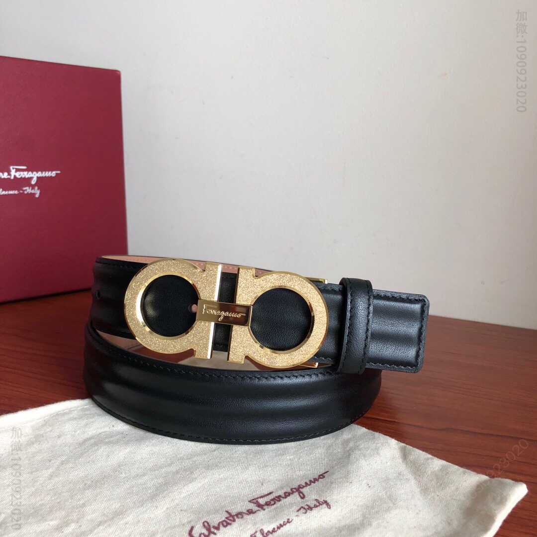 SalvatoreFerragamo菲拉格慕男士3.5cm精品专柜版型金属双圈夹扣，进口双面头层牛皮波浪纹理腰带