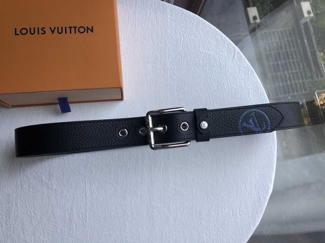 路易威登 Monogram ink 帆布面料裁制而成的Voyager腰带男士新款35毫米