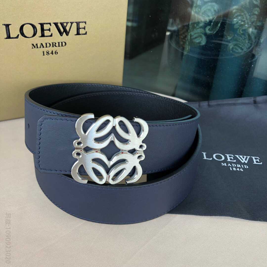 LOEWE罗意威3.8cm双面头层两面外用腰带