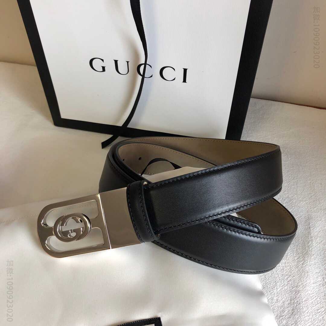 GUCCI古驰互扣式G搭扣双面腰带