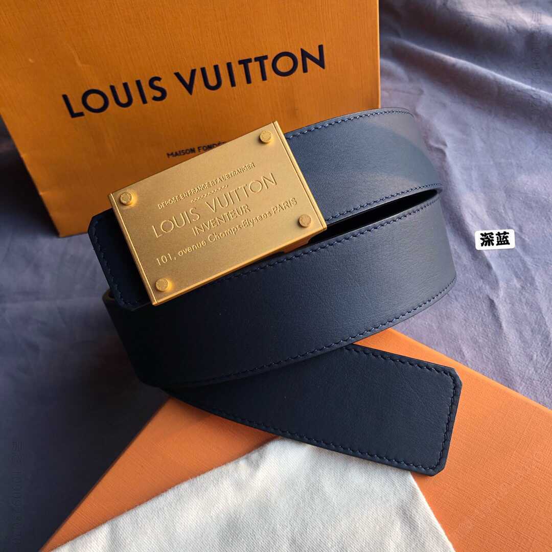 LV/路易威登 柔软小牛皮搭配字母英文铝合金挂扣双面腰带40毫米