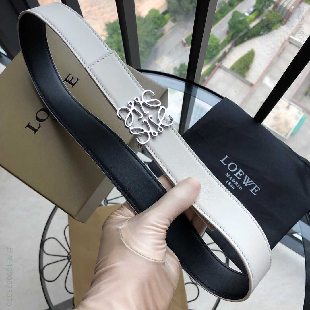 LOEWE罗意威女士3.2cm双面外用腰带