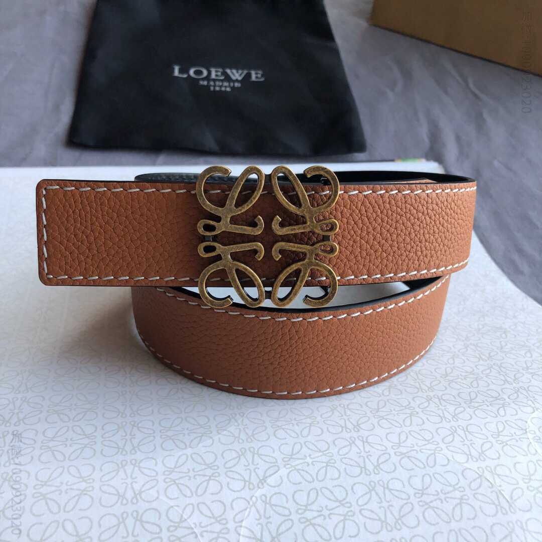 LOEWE罗意威 3.2cm做旧金复古金属扣，搭配头层牛皮腰带