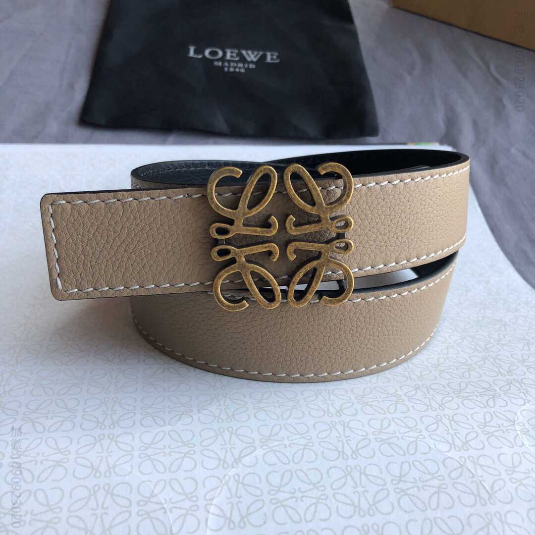 LOEWE罗意威 3.2cm做旧金复古金属扣，搭配头层牛皮腰带