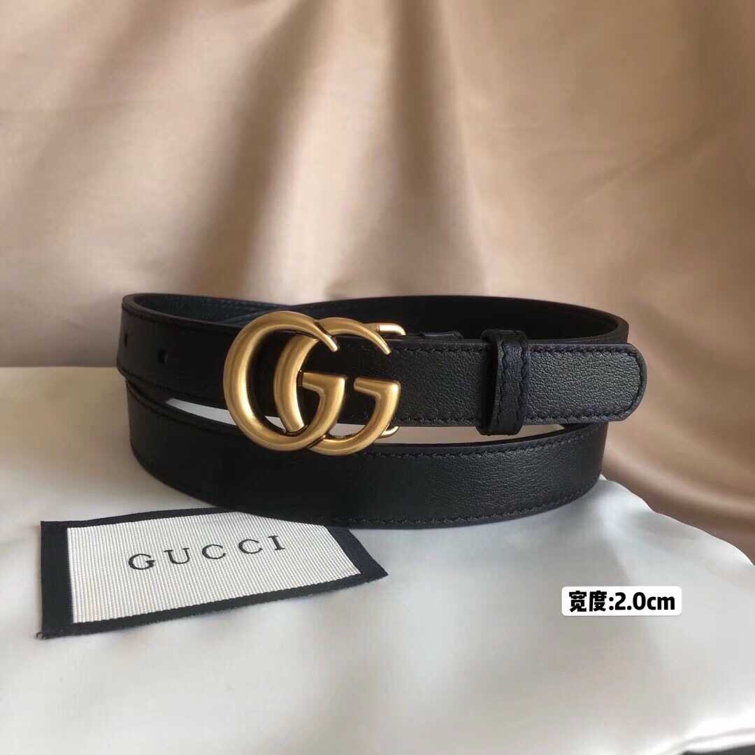 Gucci古驰采用标志性的古铜色GG搭扣男女款2.0cm腰带