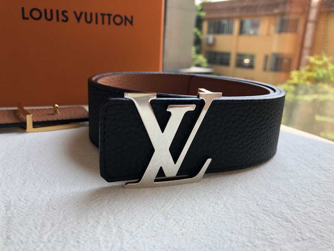 LOUIS VUITTON路易威登专柜挂扣款双面荔枝荔枝黑色/土黄腰带