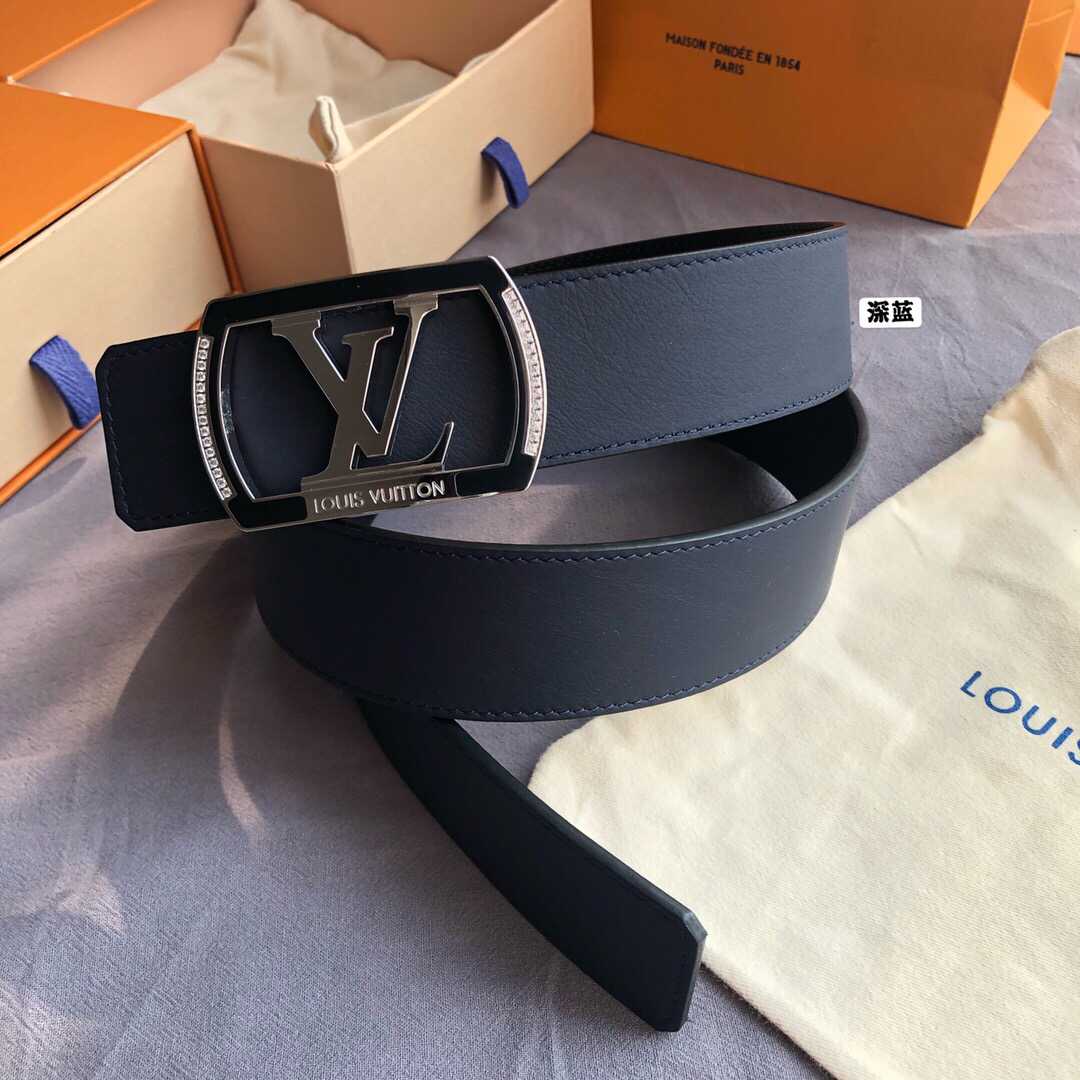 Louis Vuitton路易威登 LV 40毫米搭配精钢字母方形树脂镶嵌钻扣双面外用腰带