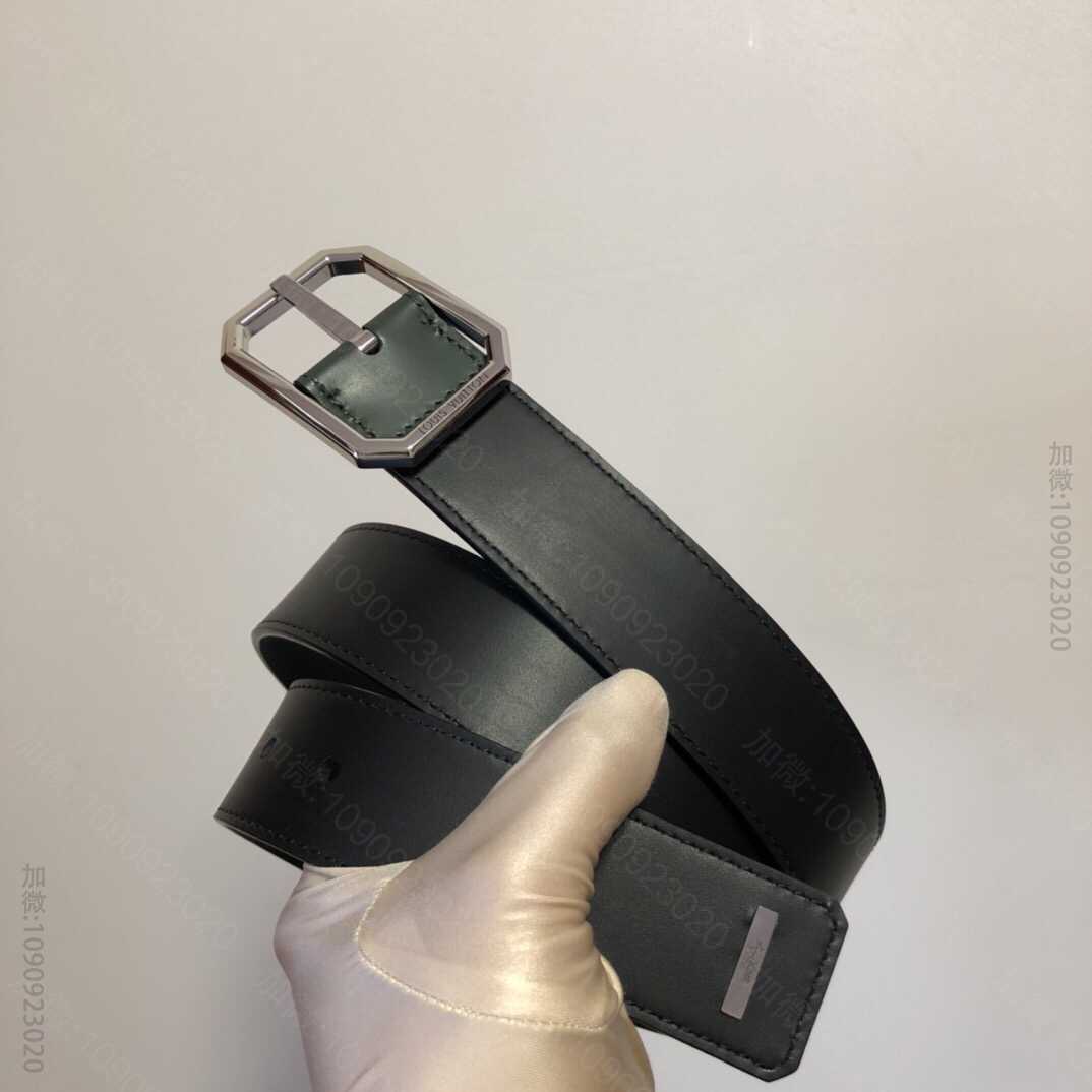 LV/路易威登 小牛皮方形搭扣LV Staples双面腰带35毫米