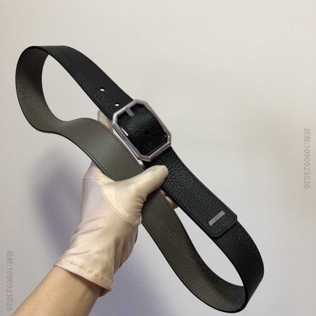 LV/路易威登 小牛皮方形搭扣LV Staples双面腰带35毫米