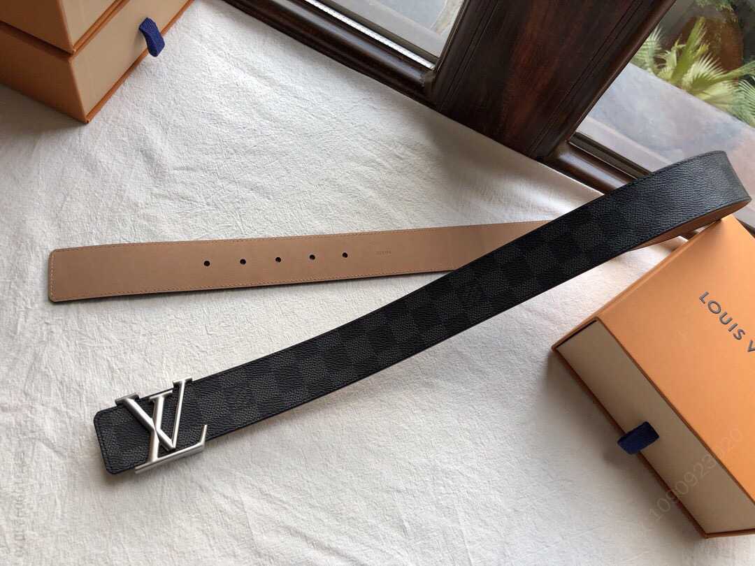 Louis vuitton 路易威登 精品新款珍珠泥金属扣42mm腰带