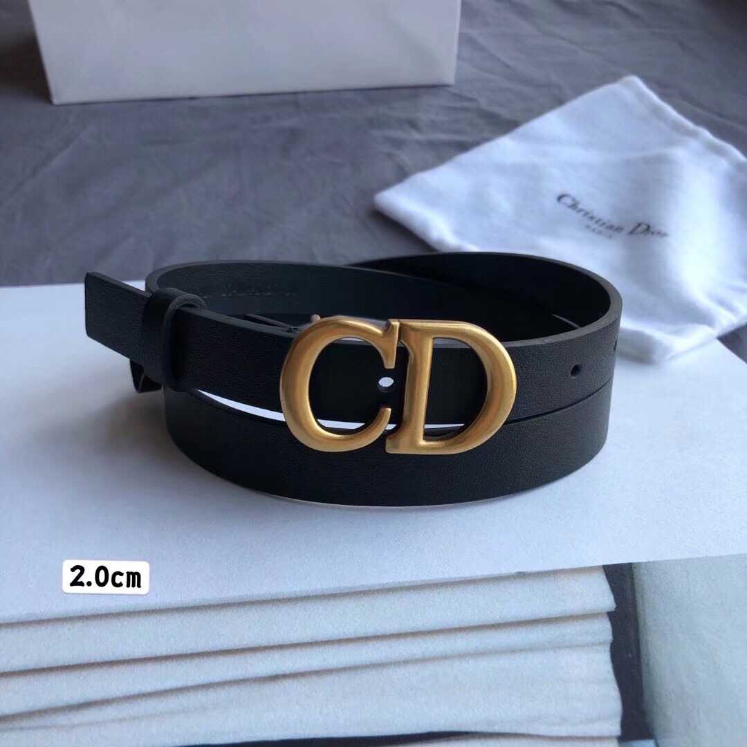 Dior迪奥Saddle金属CD扣牛皮腰带2cm/3cm。