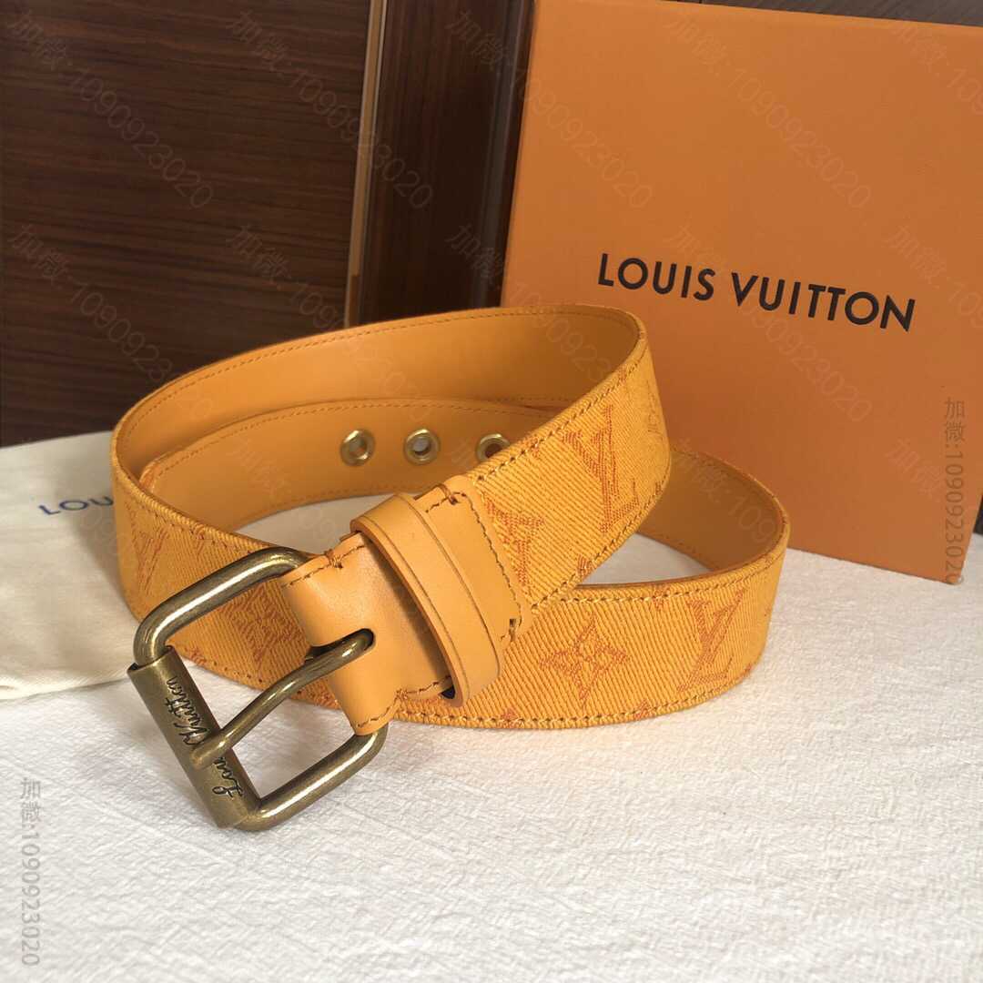 LV/路易威登 2023春夏时装秀首次问世的Signature腰带