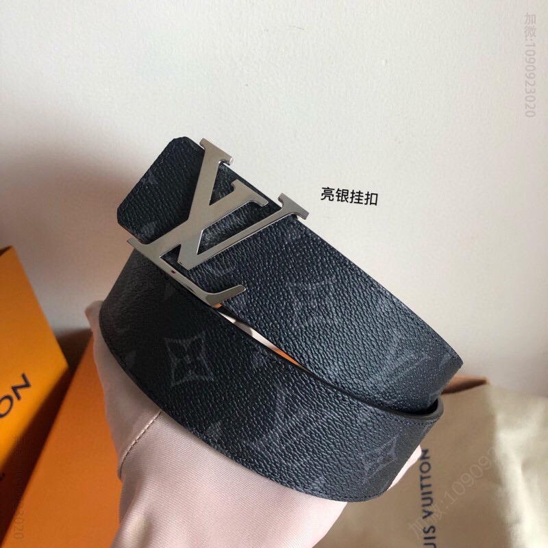 Lv Initiales 40mm腰带新推出的Monogram双面皮带