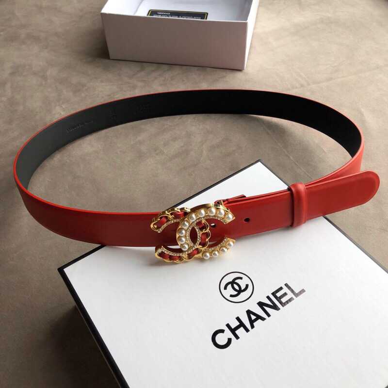 Chanel香奈儿 女士链条与名贵珍珠相融入饰扣女款3.0cm腰带