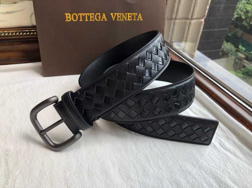 BOTTEGAVENETA葆碟家精仿鳄鱼皮编织工艺结合复古针式扣头男士腰带宽度38mm