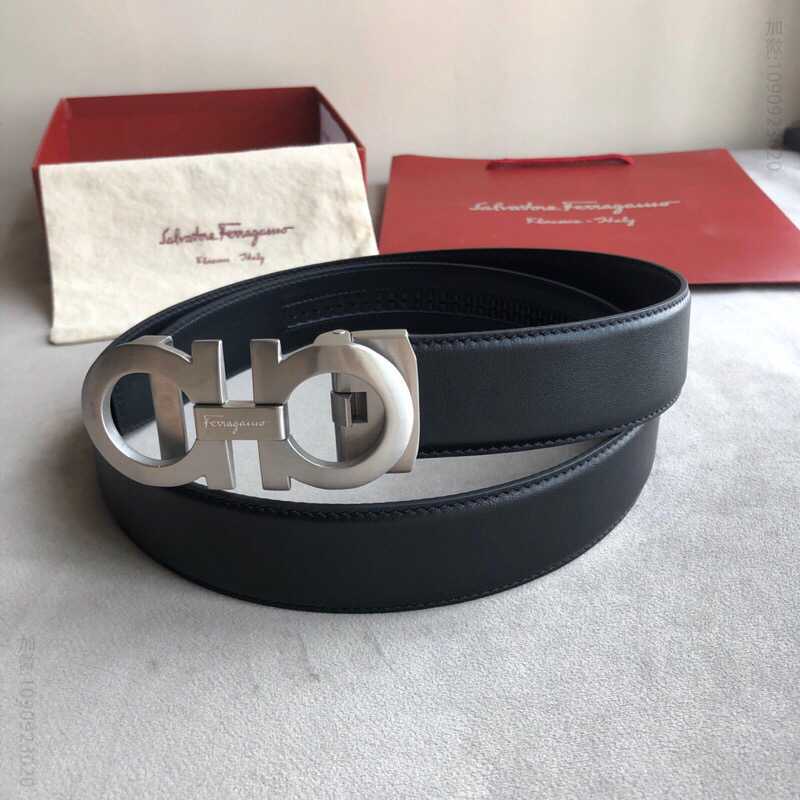 SalvatoreFerragamo菲拉格慕男士3.5cm双面头层牛皮腰带