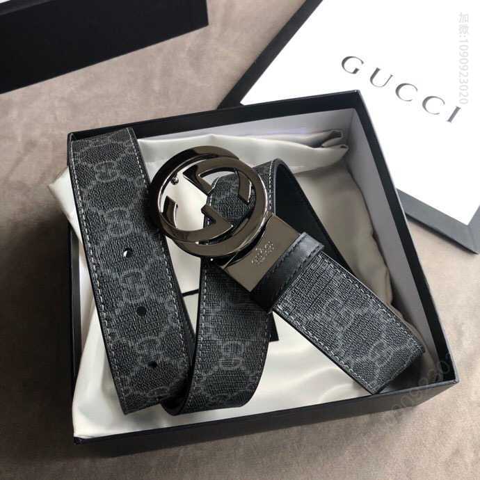 Gucci古驰男士双G旋转扣，PVC面料底皮头层牛皮双面腰带